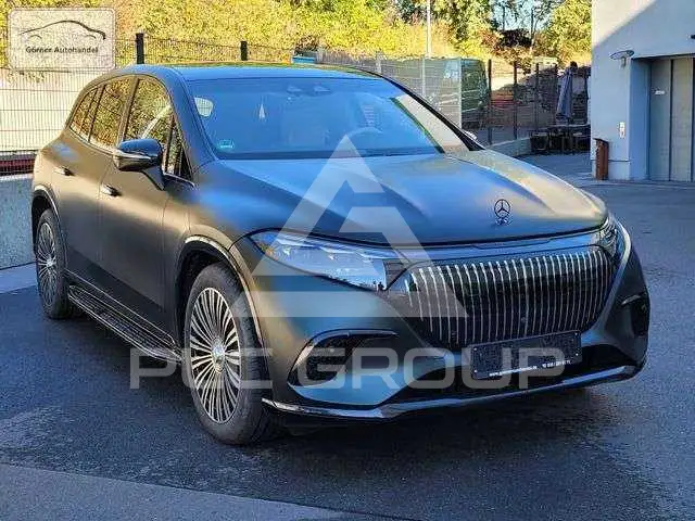 2025 Mercedes Benz Eqs
