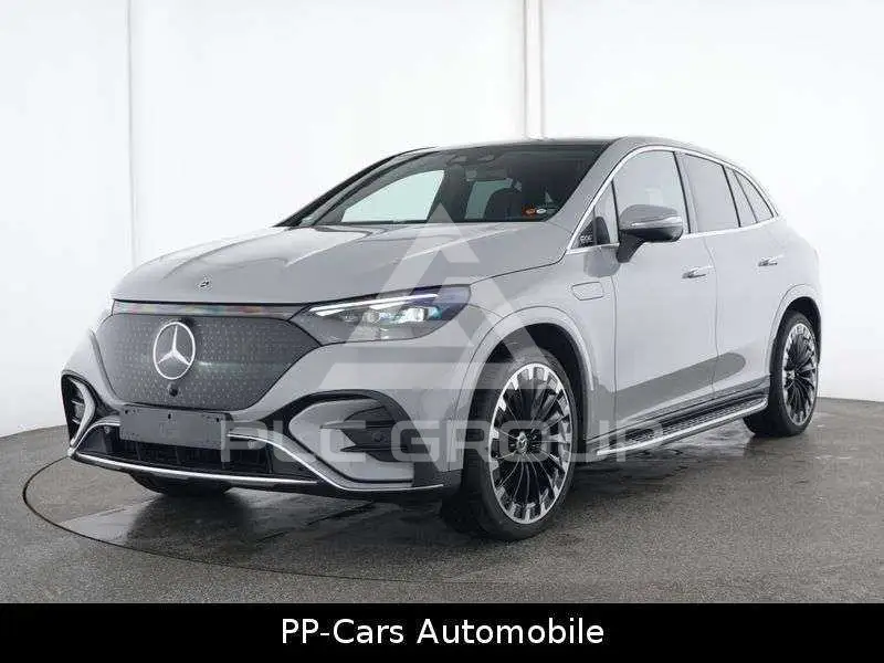2025 Mercedes Benz EQE