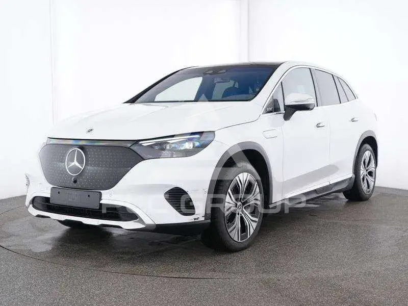 2025 Mercedes Benz EQE