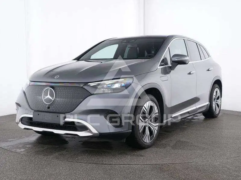 2025 Mercedes Benz EQE