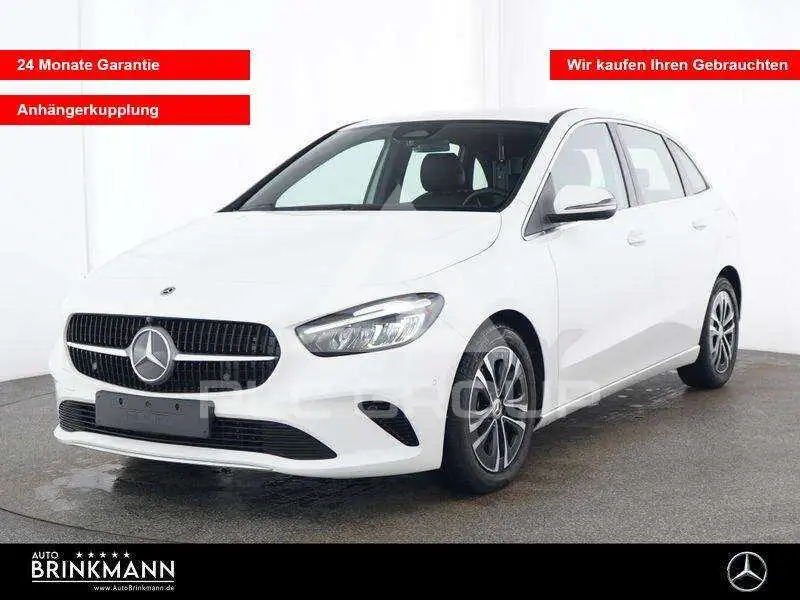 2025 Mercedes Benz B 200