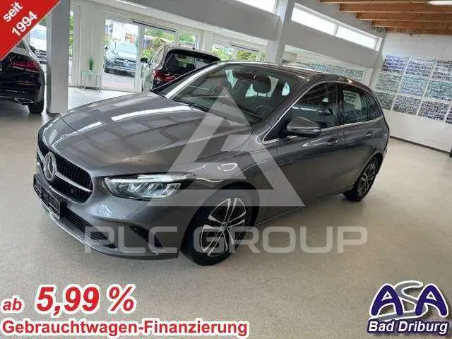 2025 Mercedes Benz B 200