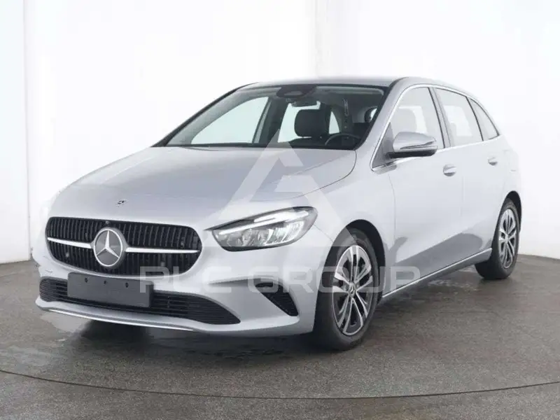 2025 Mercedes Benz B 200