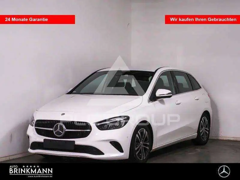 2025 Mercedes Benz B 200