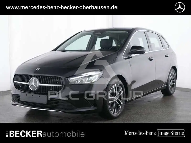 2025 Mercedes Benz B 200
