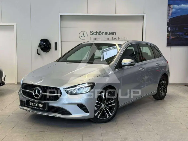 2025 Mercedes Benz B 200