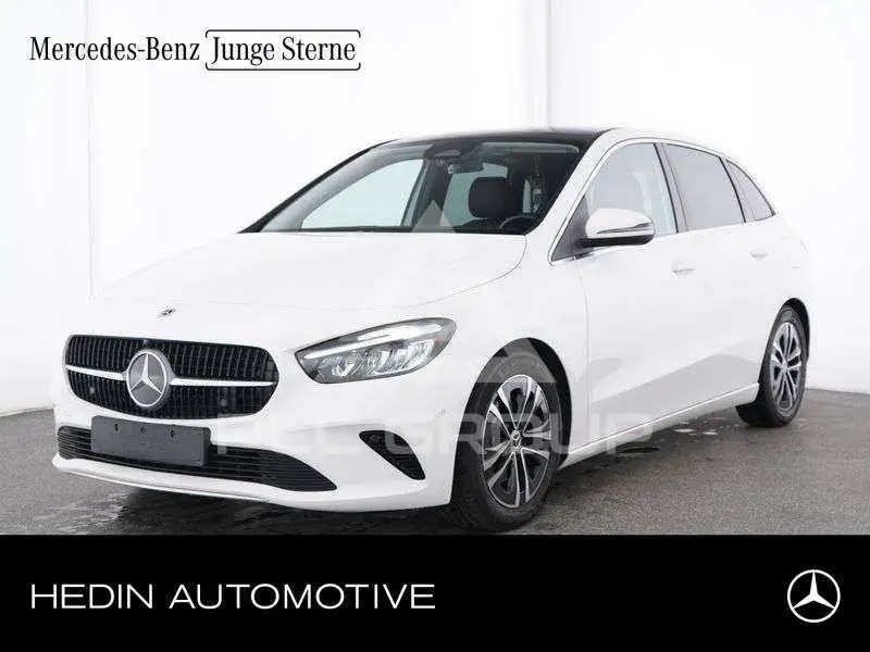 2025 Mercedes Benz B 200