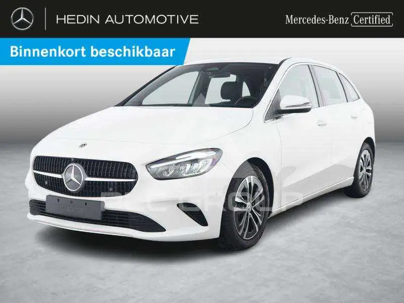 2025 Mercedes Benz B 200