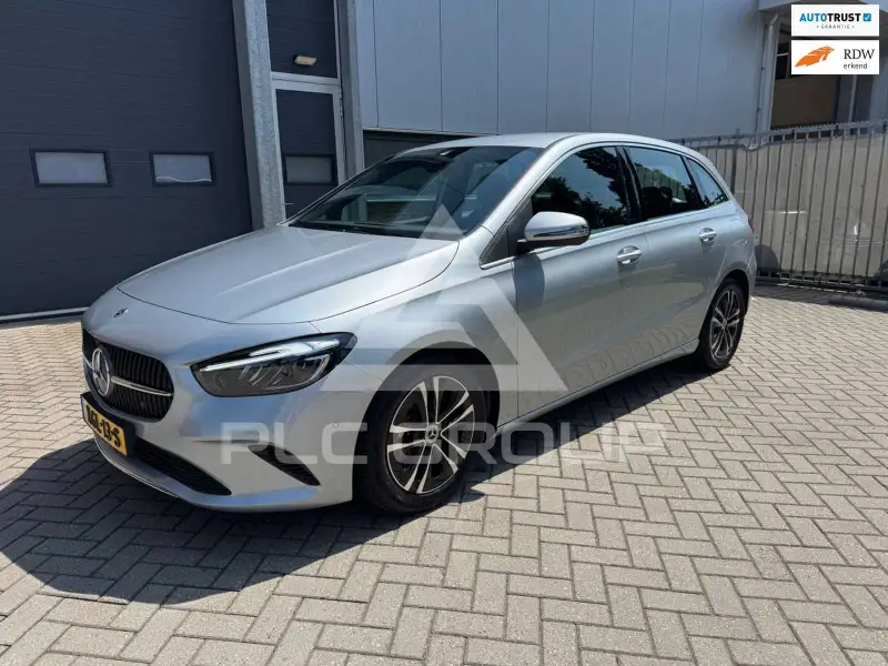 2025 Mercedes Benz B 200