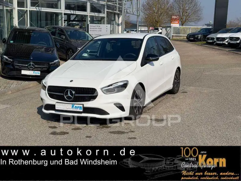2025 Mercedes Benz B 200