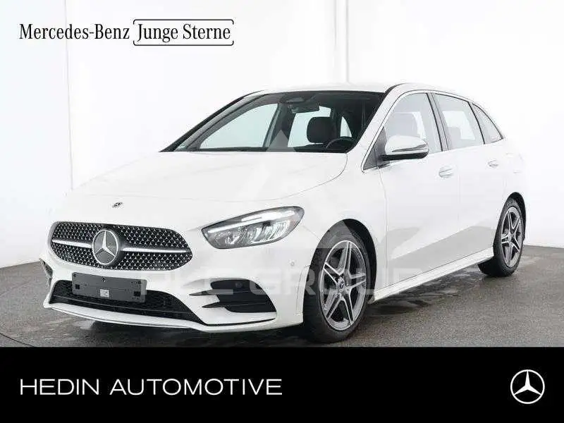 2025 Mercedes Benz B 200