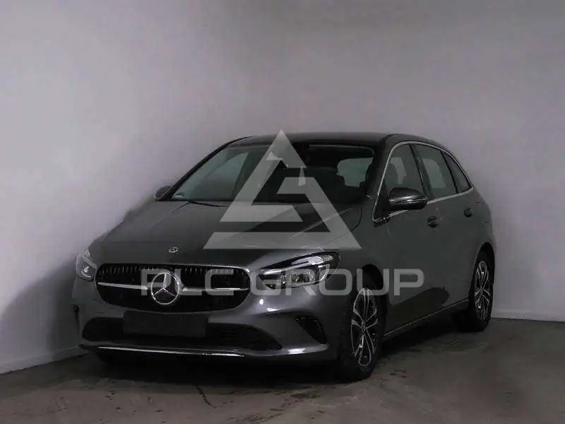2025 Mercedes Benz B 200