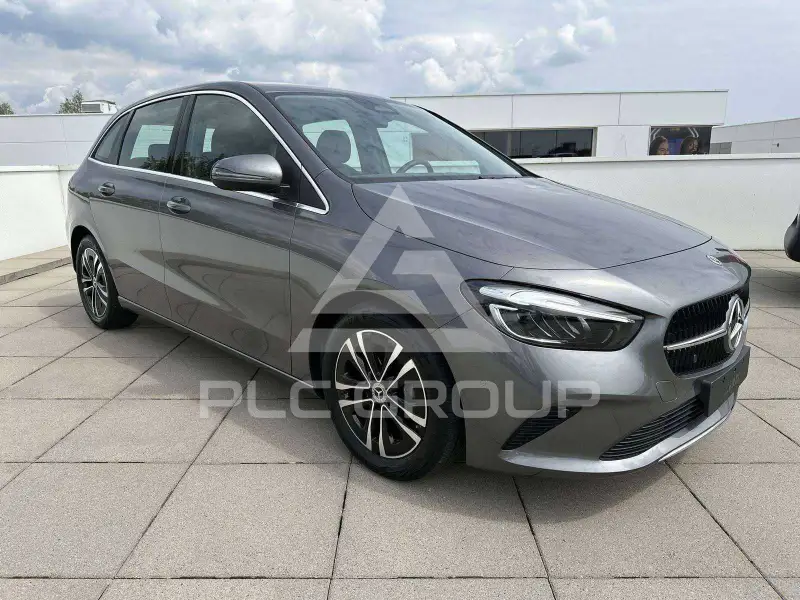 2025 Mercedes Benz B 200