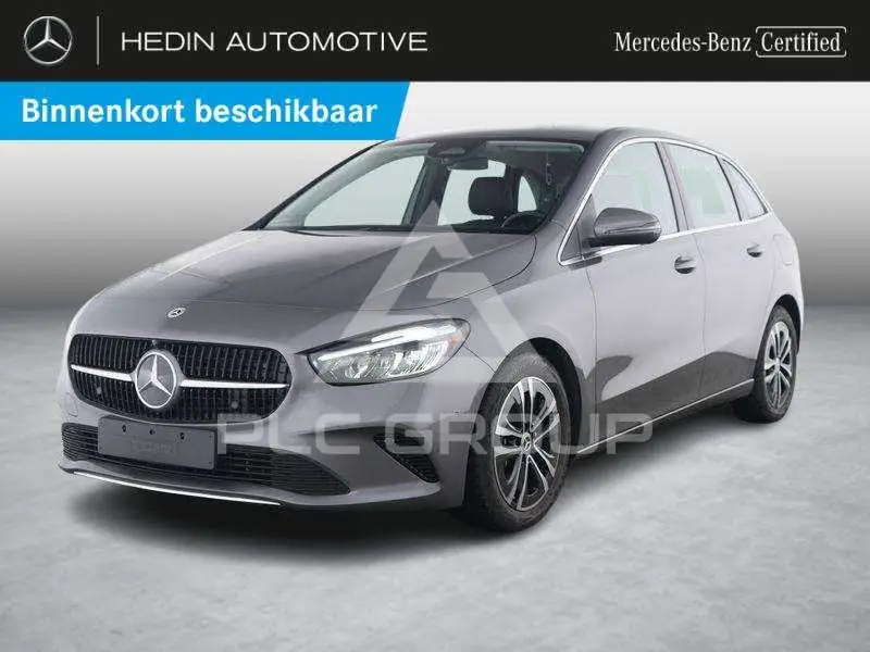 2025 Mercedes Benz B 200
