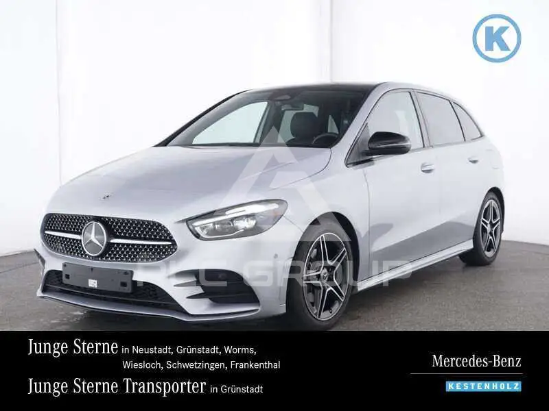 2025 Mercedes Benz B 200