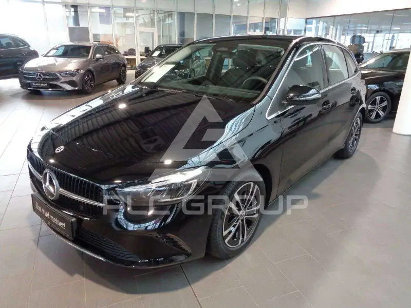 2025 Mercedes Benz B 200