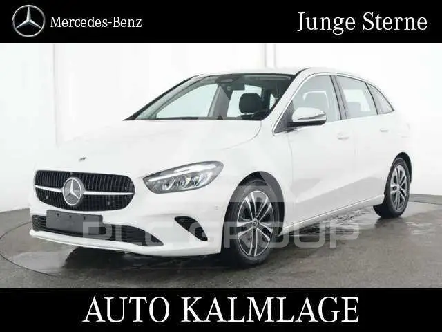 2025 Mercedes Benz B 200