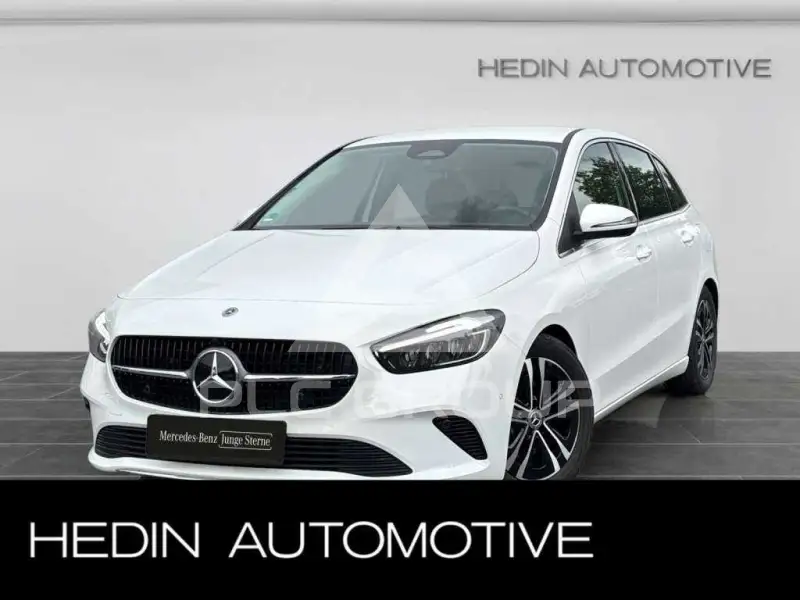 2025 Mercedes Benz EQV
