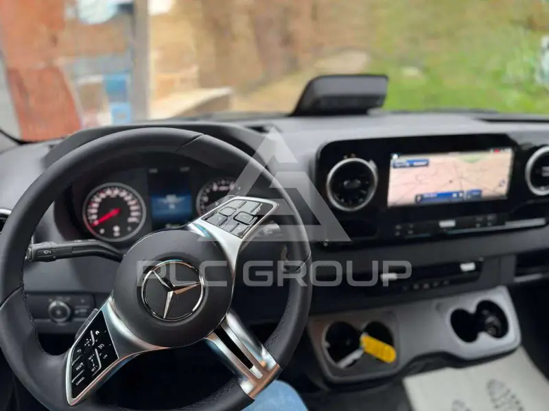 2025 Mercedes Benz Sprinter