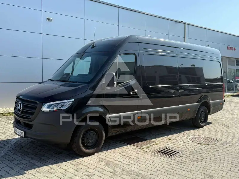 2025 Mercedes Benz Sprinter