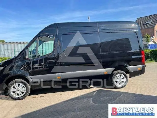 2025 Mercedes Benz Sprinter
