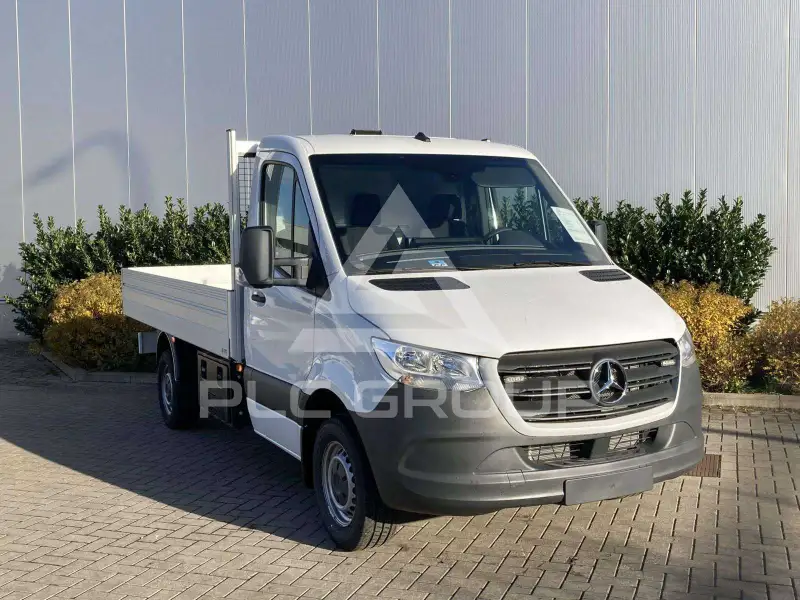 2025 Mercedes Benz Sprinter