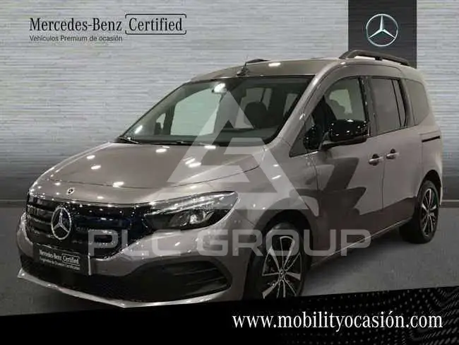 2025 Mercedes Benz EQT