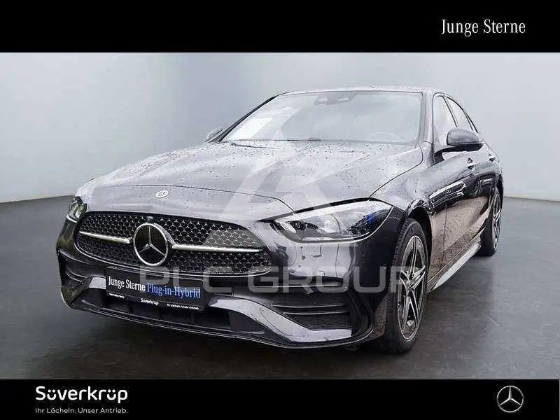 2025 Mercedes Benz C 400