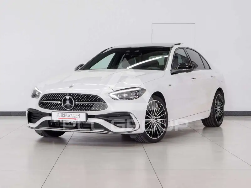 2025 Mercedes Benz C 400