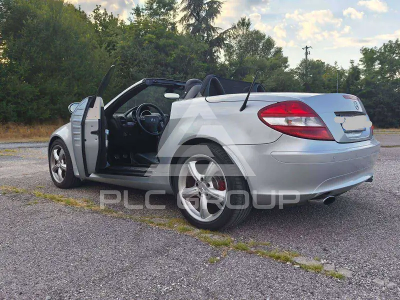 2025 Mercedes Benz SLK 200