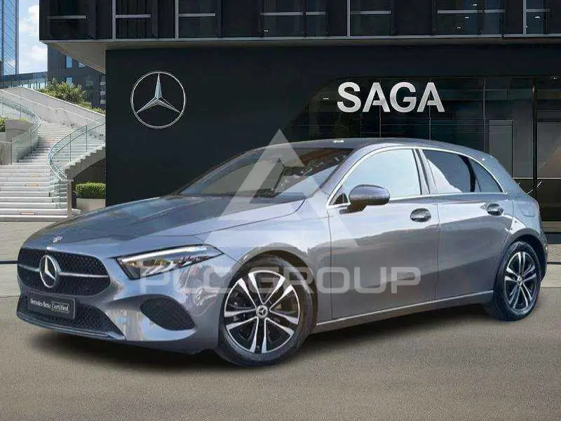 2025 Mercedes Benz A 180