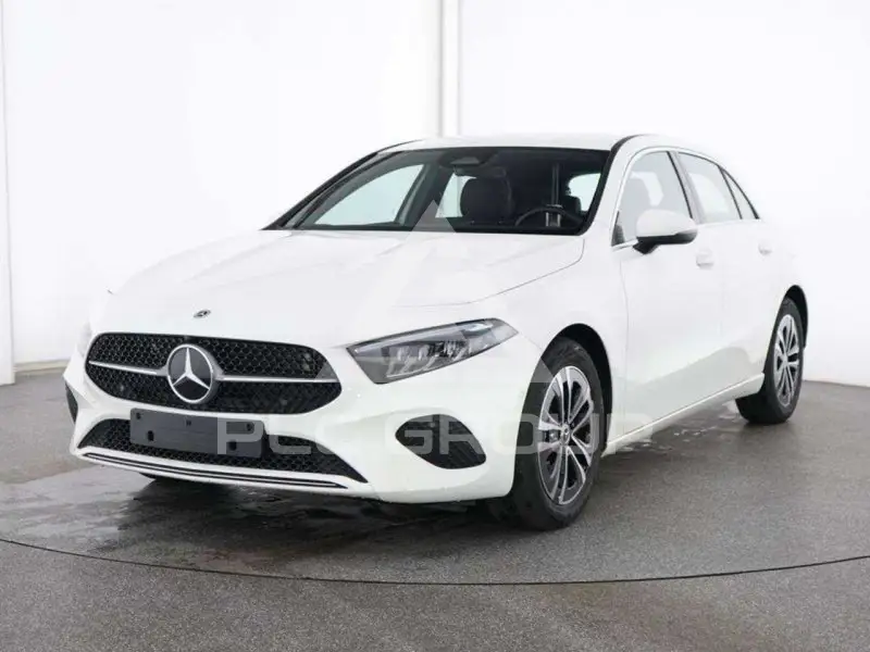 2025 Mercedes Benz A 180