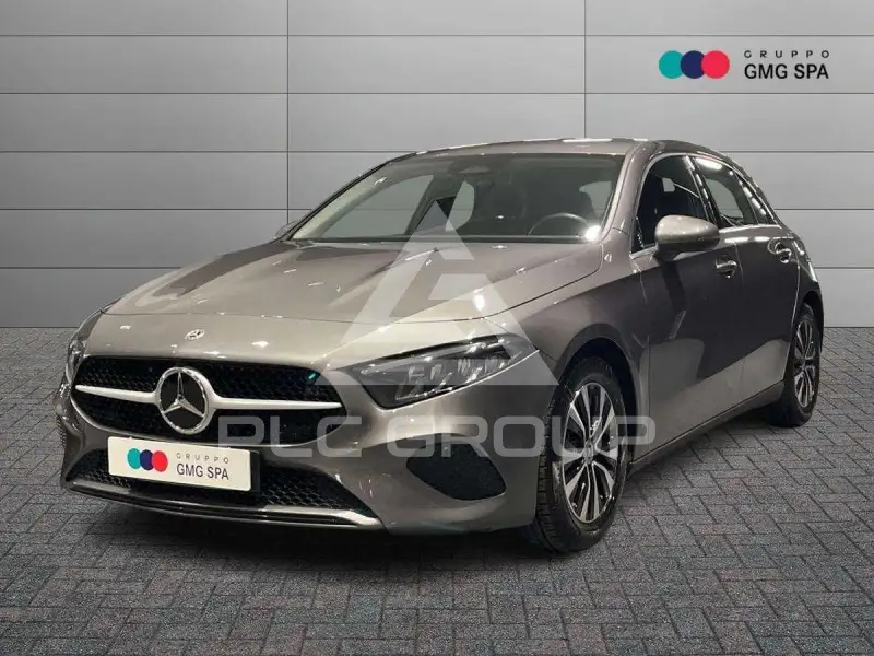 2025 Mercedes Benz A 180