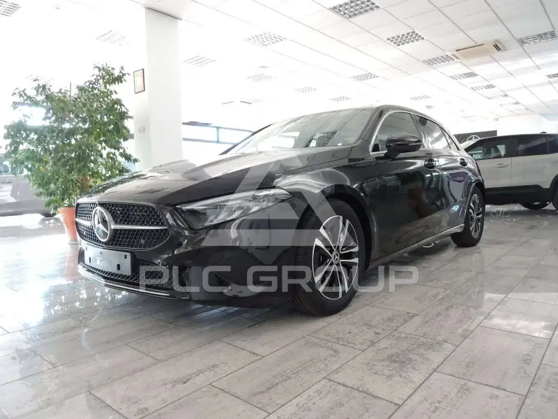 2025 Mercedes Benz A 180