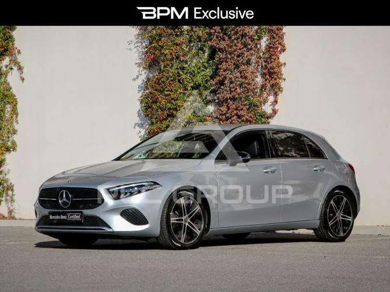 2025 Mercedes Benz A 180