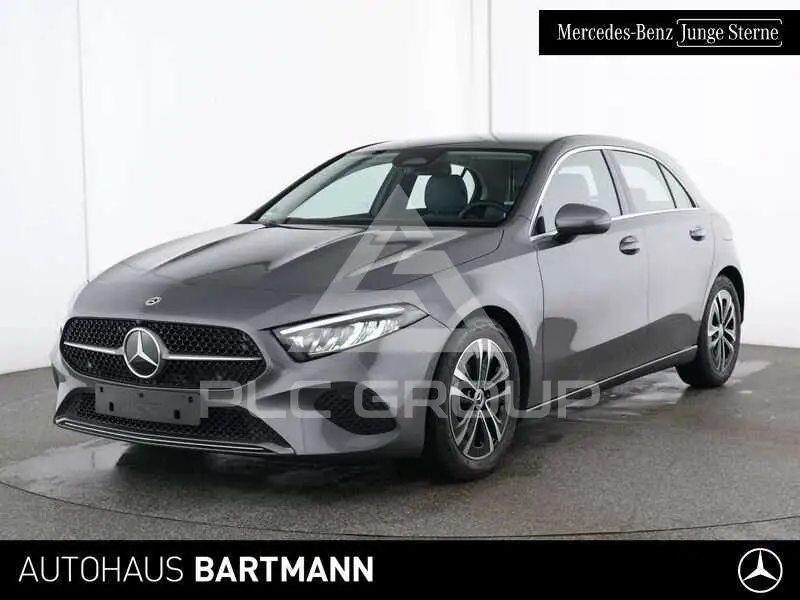 2025 Mercedes Benz A 180