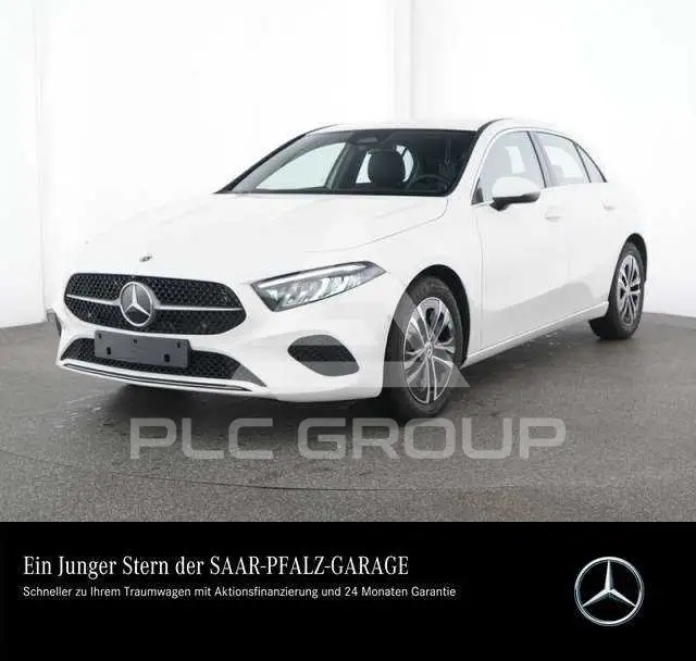 2025 Mercedes Benz A 180