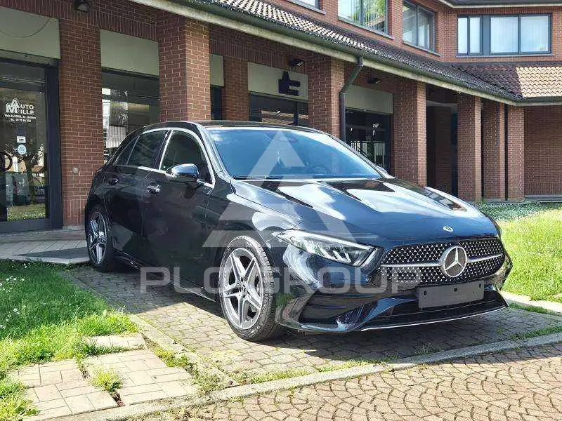2025 Mercedes Benz 200