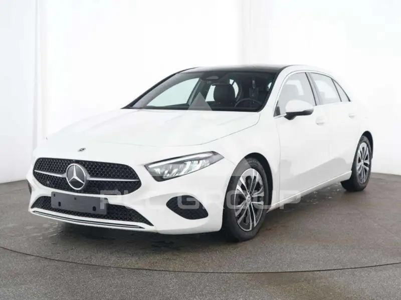 2025 Mercedes Benz A 180