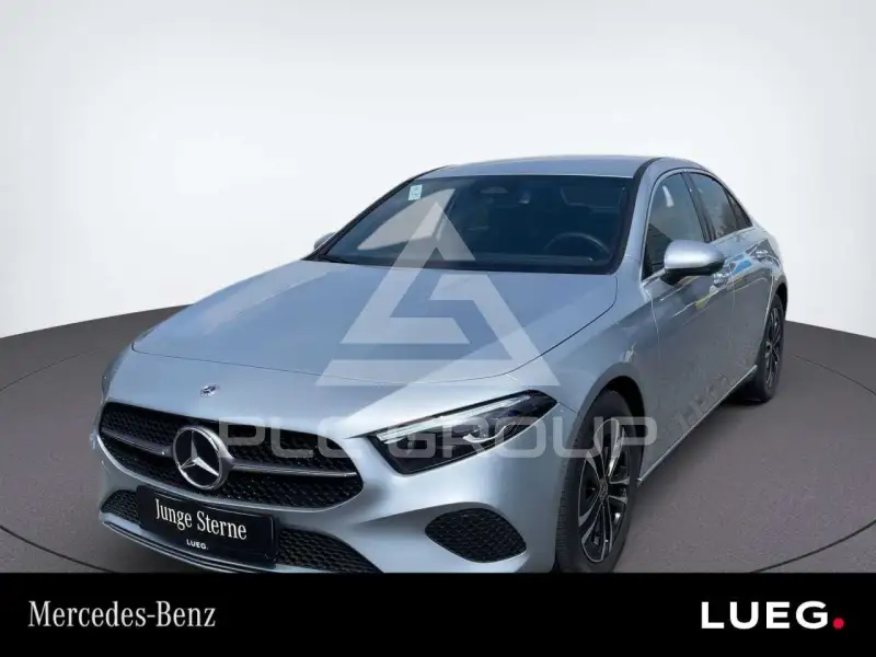 2025 Mercedes Benz A 200
