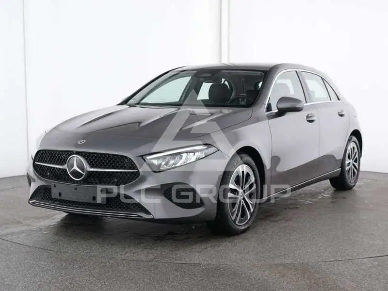 2025 Mercedes Benz A 200