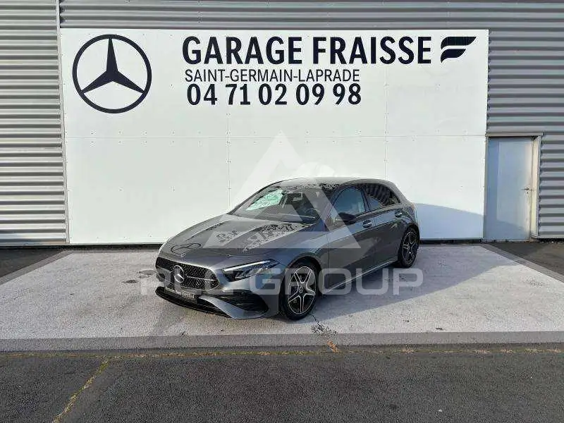 2025 Mercedes Benz A 200