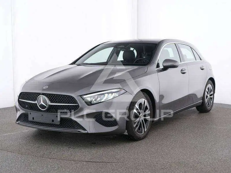 2025 Mercedes Benz A 200