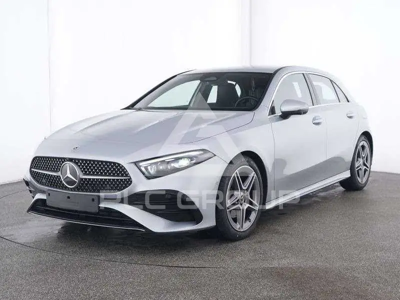 2025 Mercedes Benz A 200