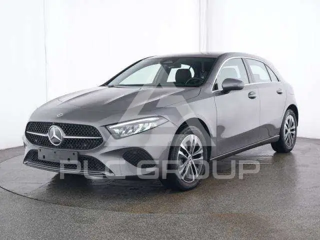 2025 Mercedes Benz A 250