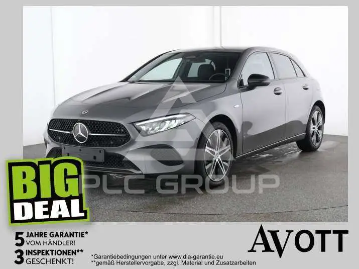 2025 Mercedes Benz A 250
