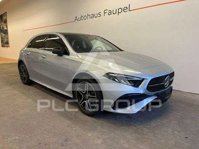 2025 Mercedes Benz A 250