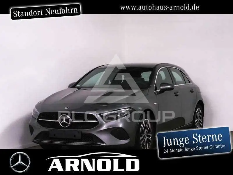 2025 Mercedes Benz A 250