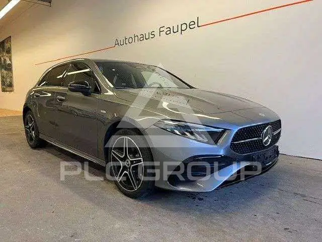 2025 Mercedes Benz A 250