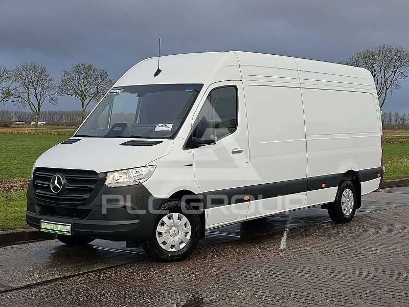 2025 Mercedes Benz Other